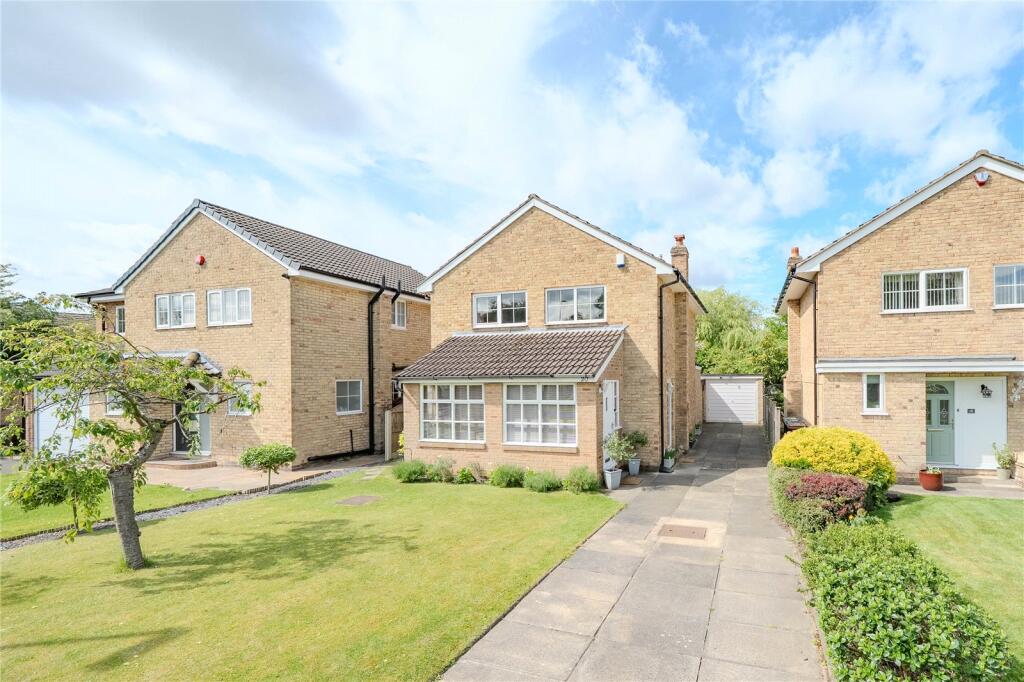 Main image of property: Shadwell Park Avenue, Leeds, West Yorkshire
