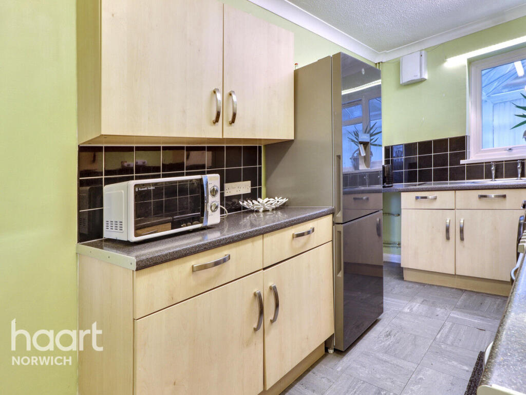 3-bed terraced on Cavell Road, Norwich, £240,000