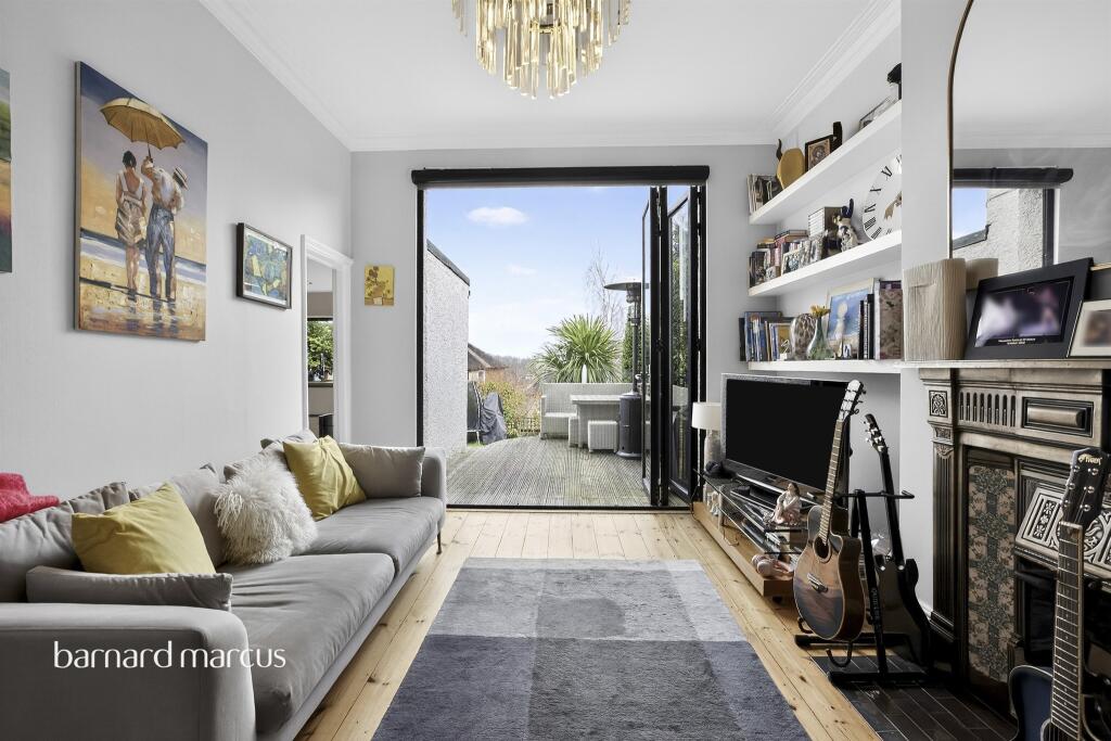Apartment in London - View 5