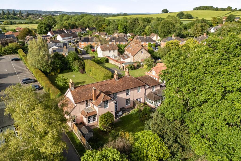 House in Taunton, Staplehay - View 2