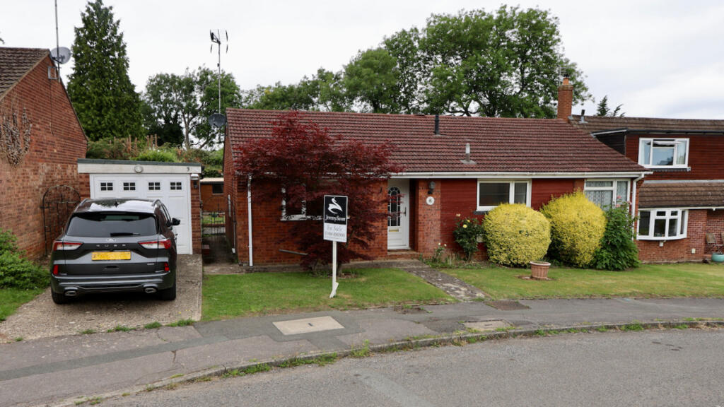 Main image of property: Wychwood, Little Kingshill, Great Missenden, HP16