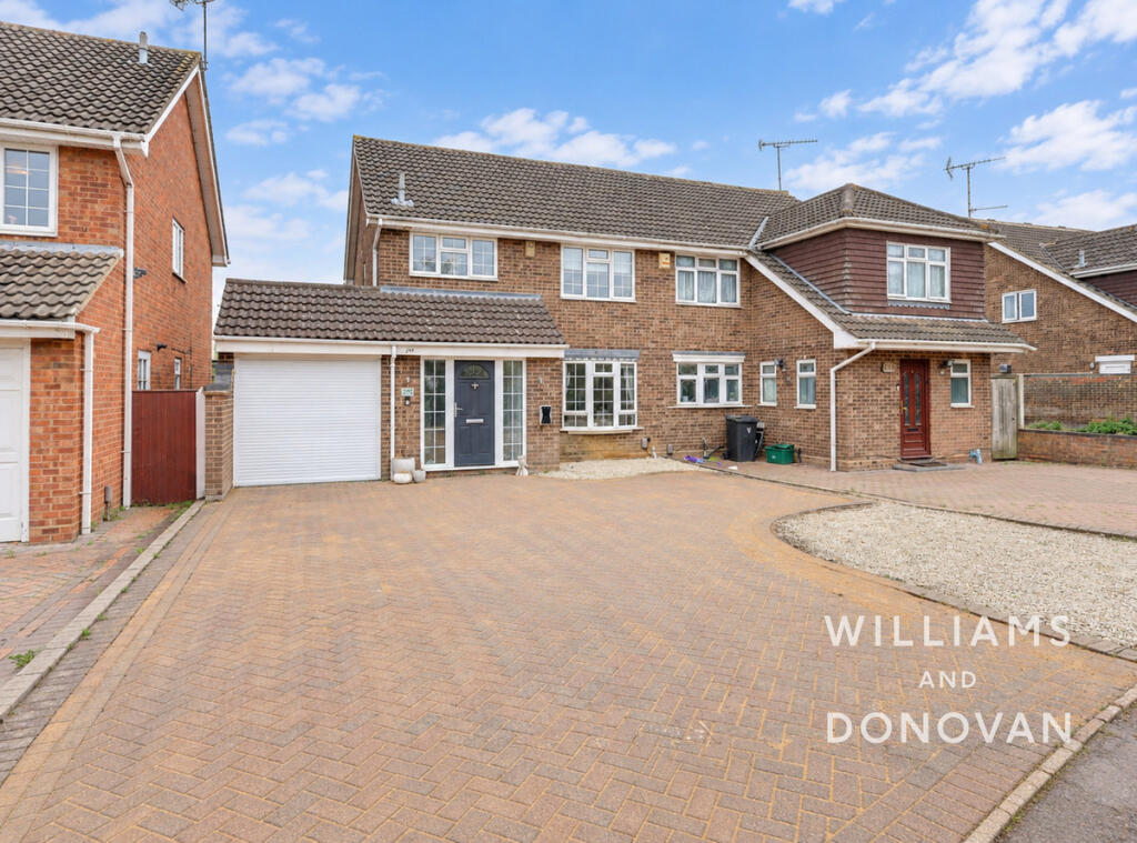 3-bed semi-detached on Rushbottom Lane, Benfleet, £440,000