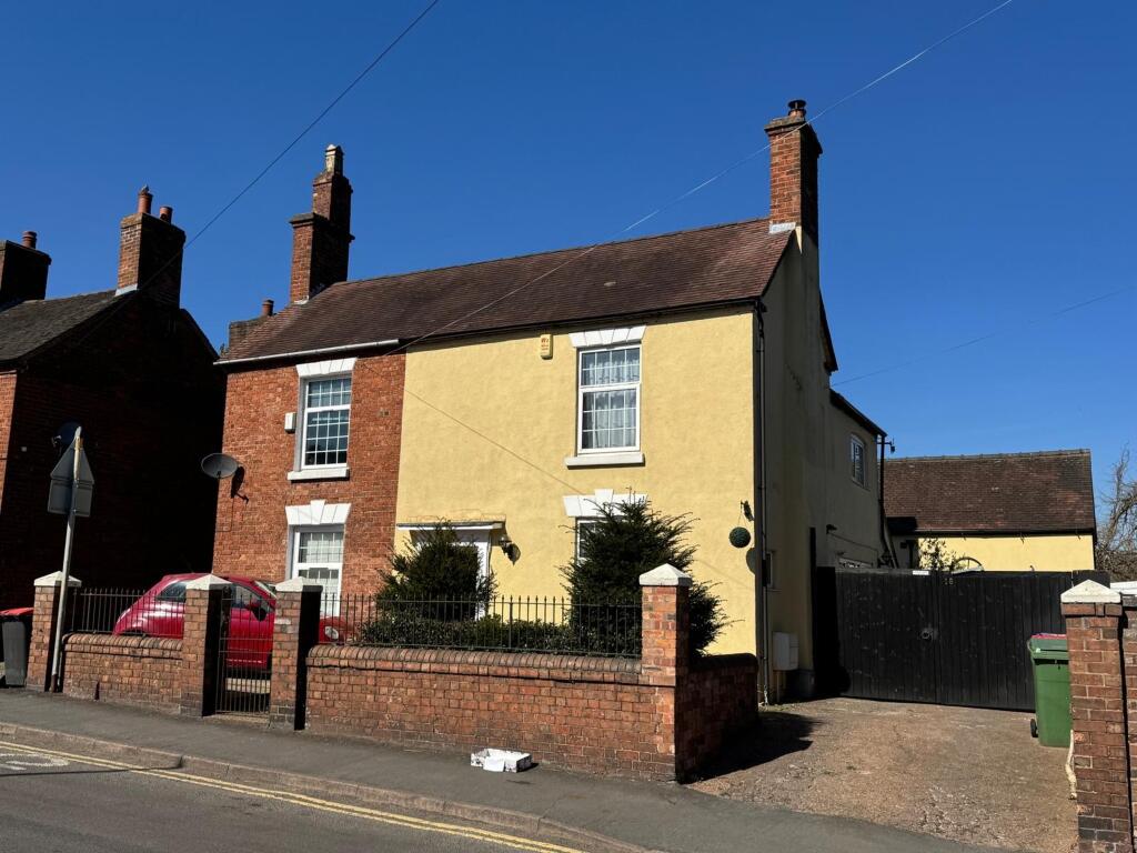 Main image of property: 18 Park Street, Telford, Shropshire, TF7 5LB