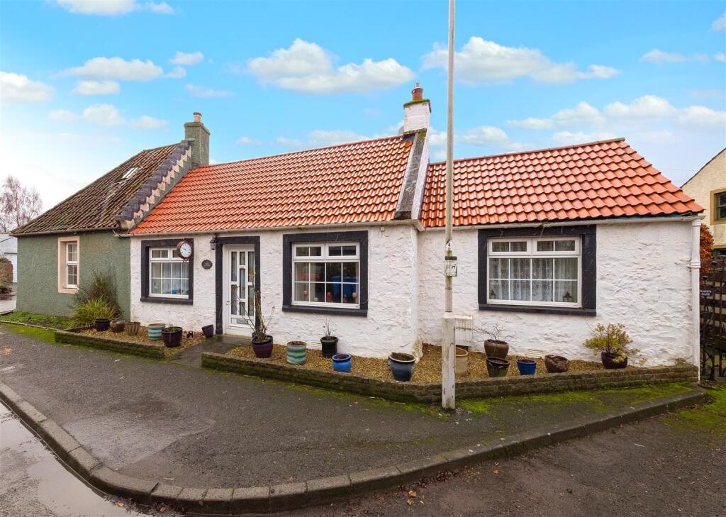 Main image of property: 5 Ladybank Road, Dunshalt