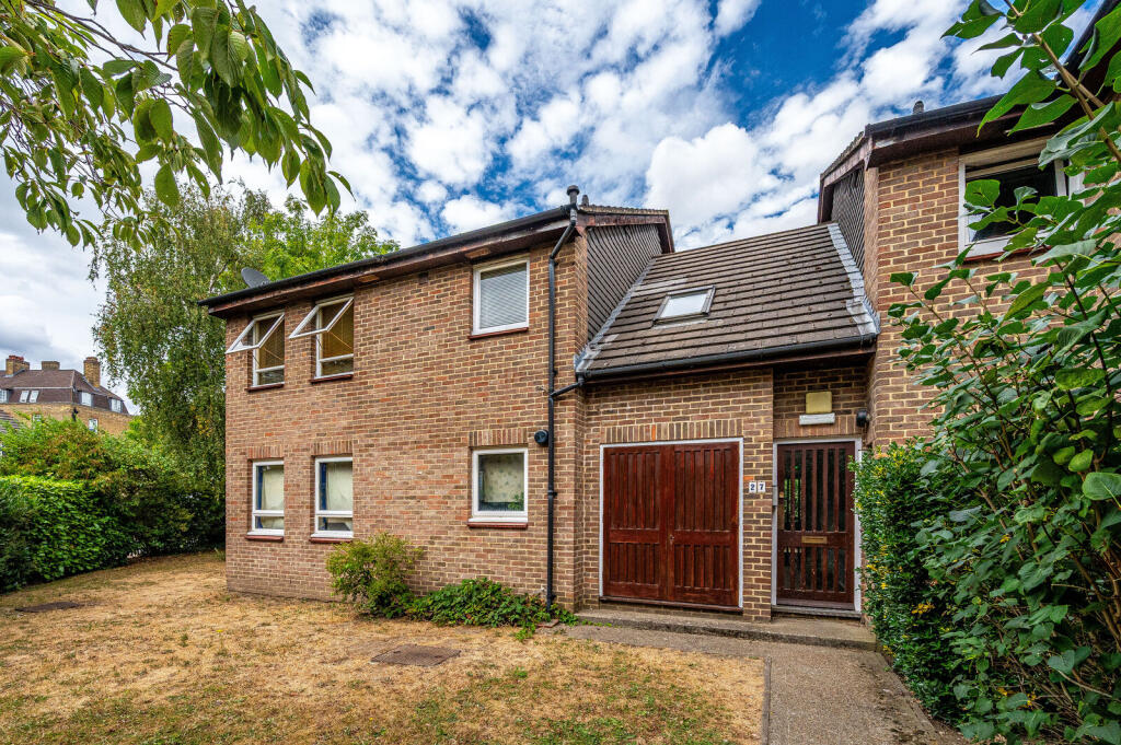 Main image of property: Westcott Road, Kennington, London, SE17
