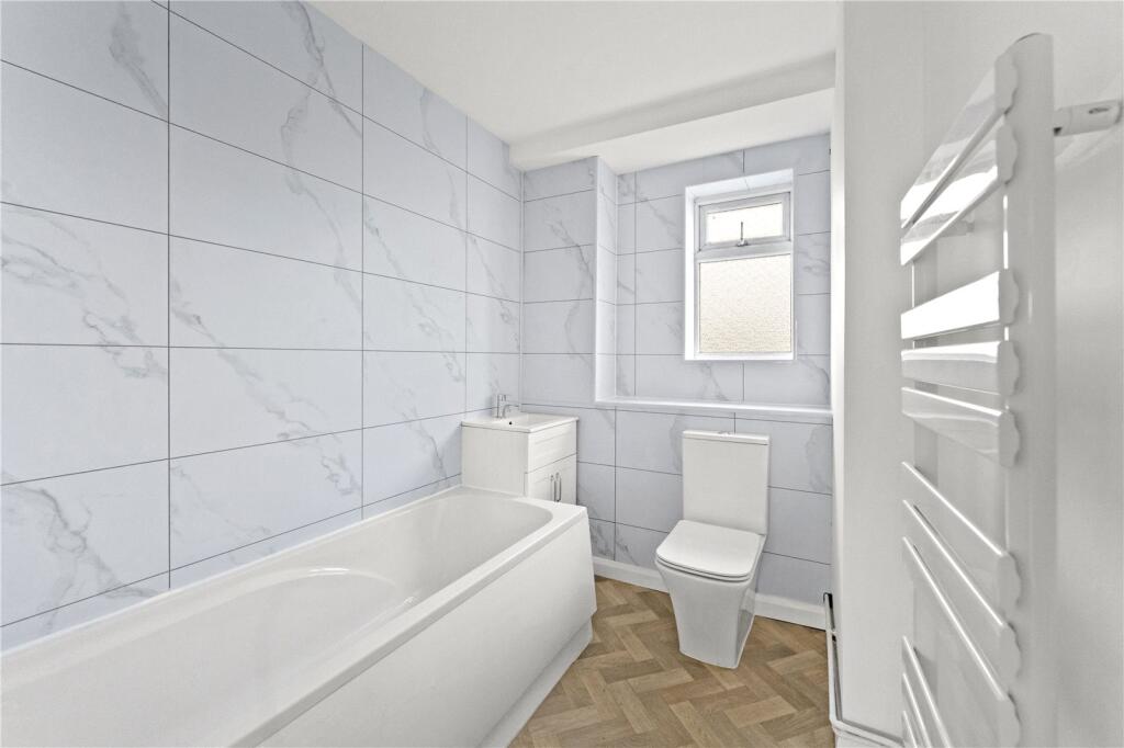 Apartment in London - View 4