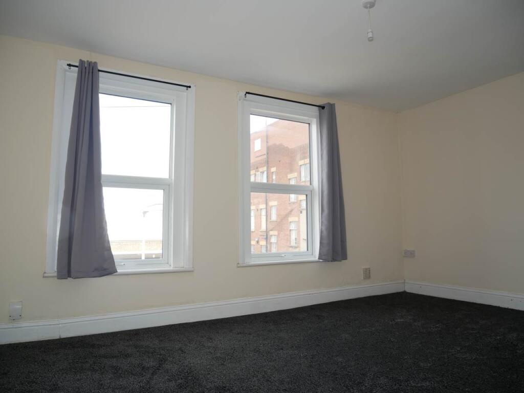 Apartment in Rochester - View 5