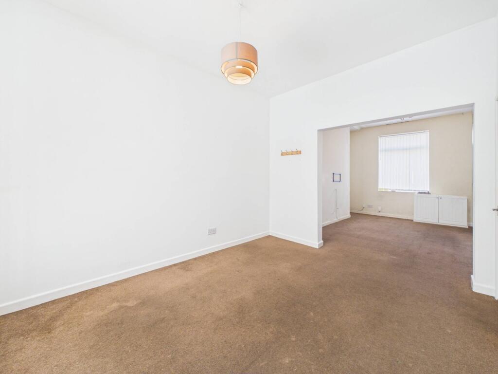 House in Tameside, Greater Manchester - View 4