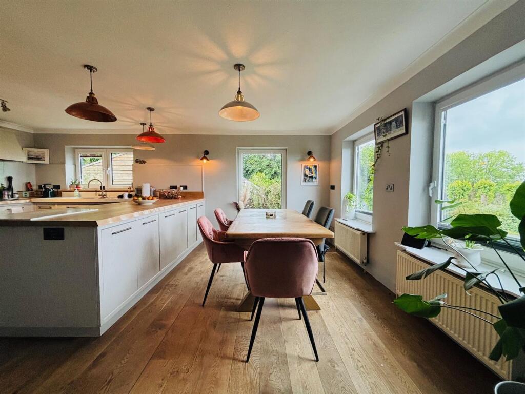 House in Salisbury - View 2