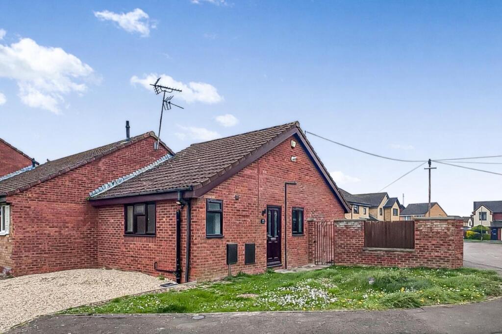 Main image of property: The Willows, Quedgeley, Gloucester, GL2 4XG