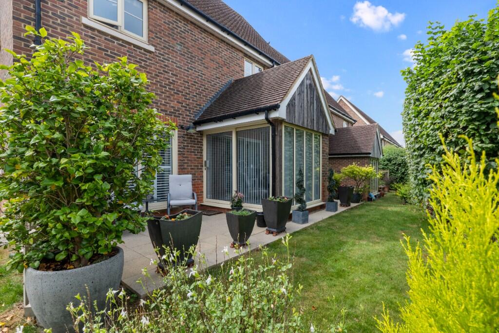 House in Horsham, Colgate