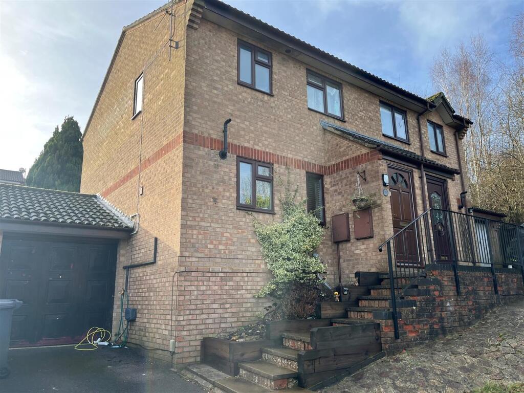 Main image of property: Linkway, Salisbury