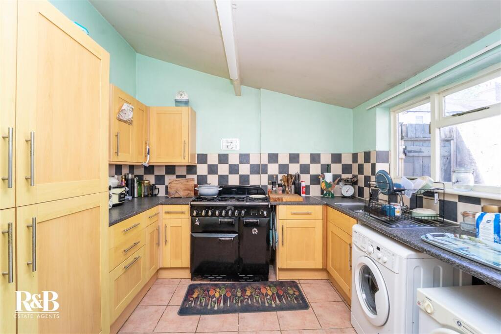 House in Lancaster - View 5