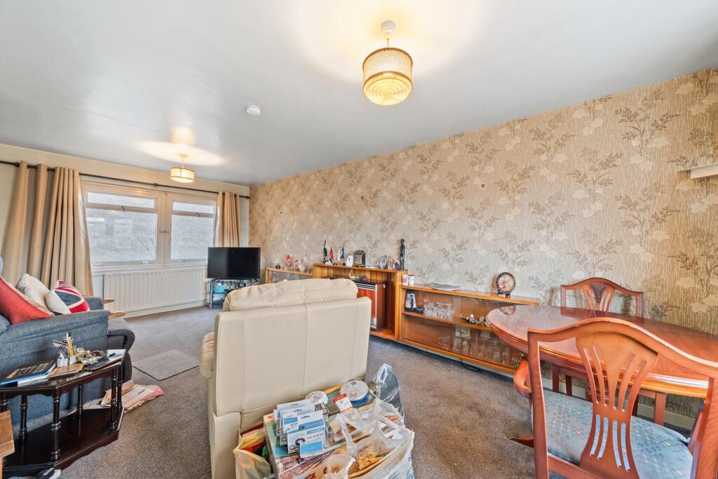 Earn Court, Grangemouth, FK3 photo 4