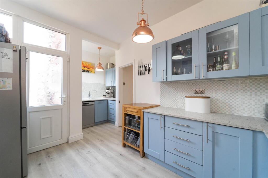 Chatsworth Grove, Whalley Range photo 4