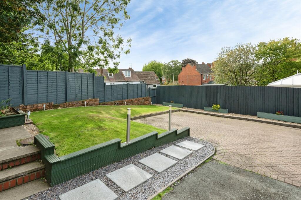 House in Dudley, West Midlands - View 4