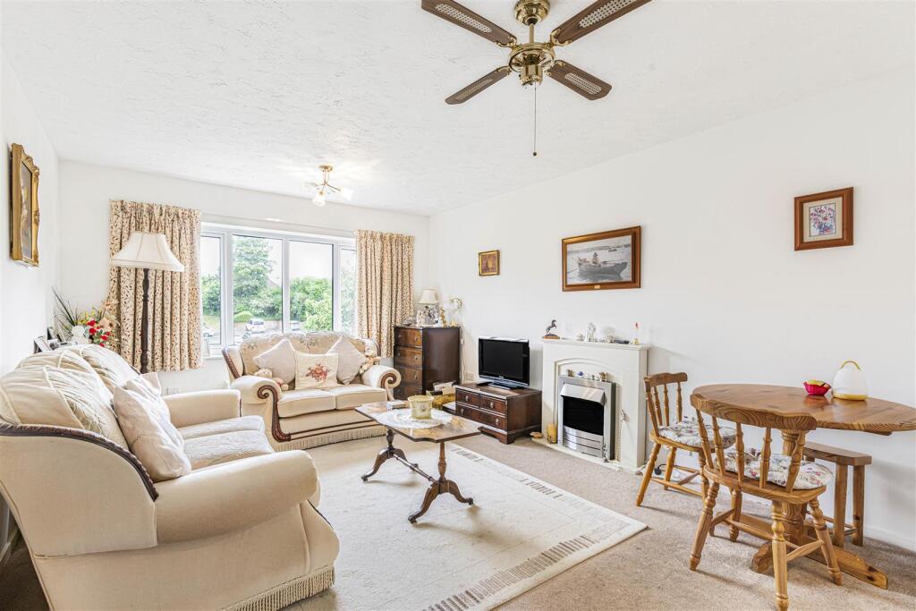 Apartment in Tonbridge - View 4