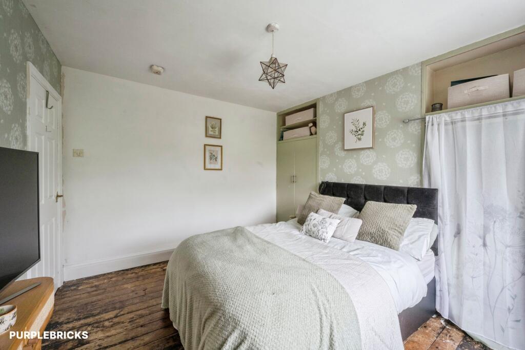 House in Doncaster, North Lincolnshire - View 4
