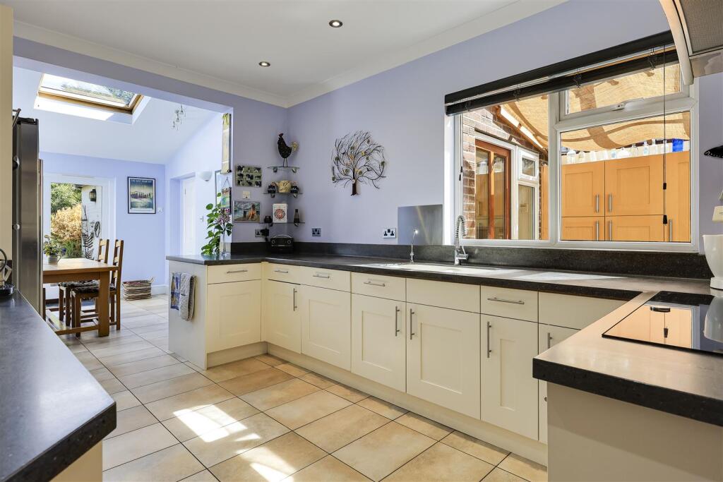 House in Cambridge, Chesterton - More