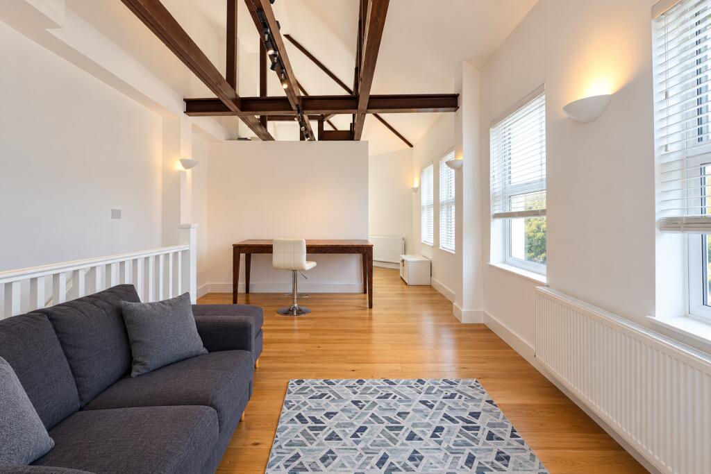 Apartment in London - View 2