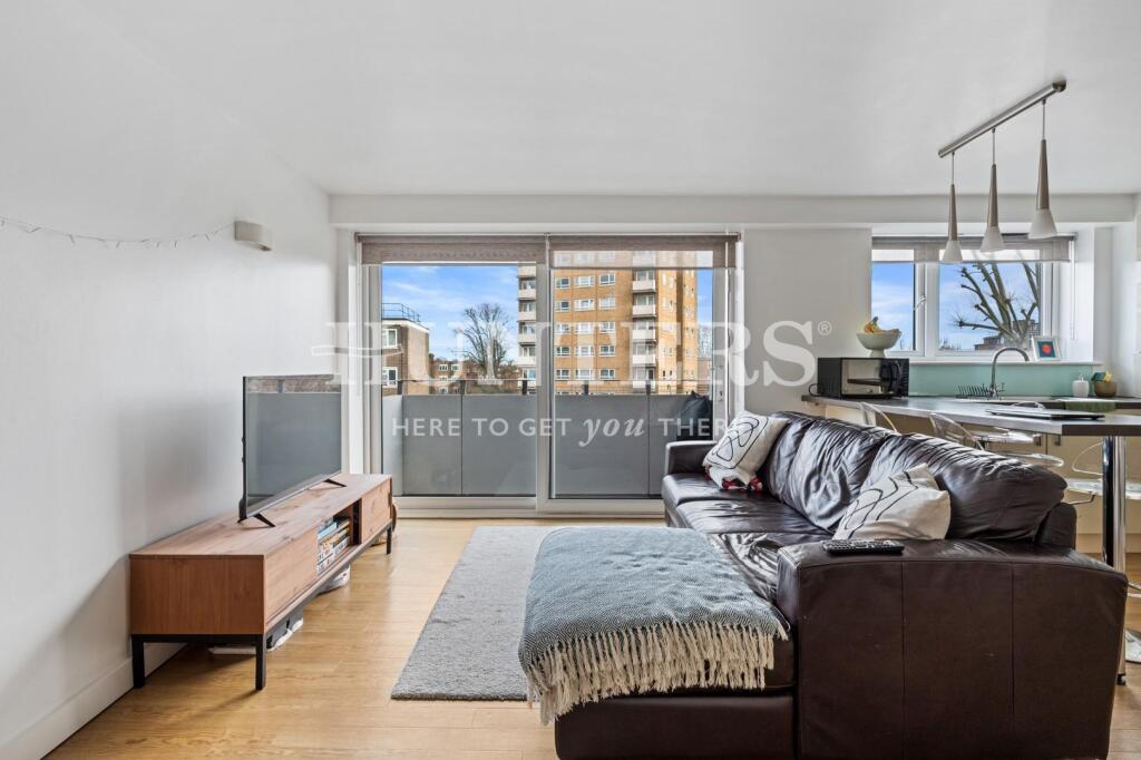 Main image of property: Embassy Lodge, Green Lanes, London, N16
