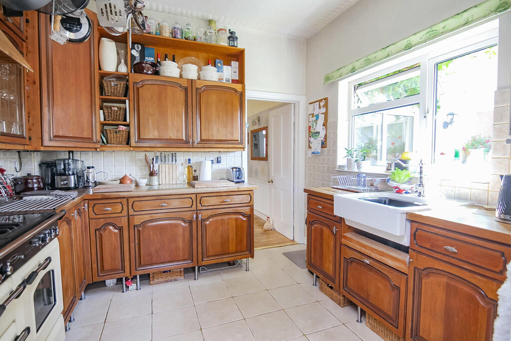 House in Weston-super-Mare, Whitecross Village - View 5