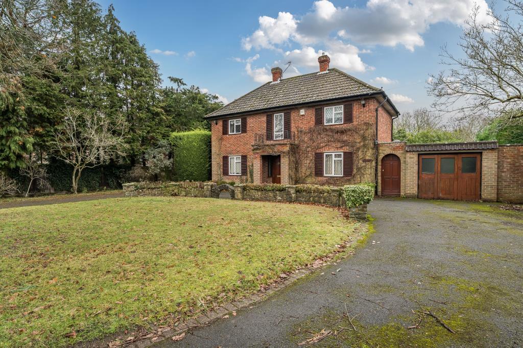 3-bed detached on West Drive,  Sonning, Berkshire, RG4, £1,000,000