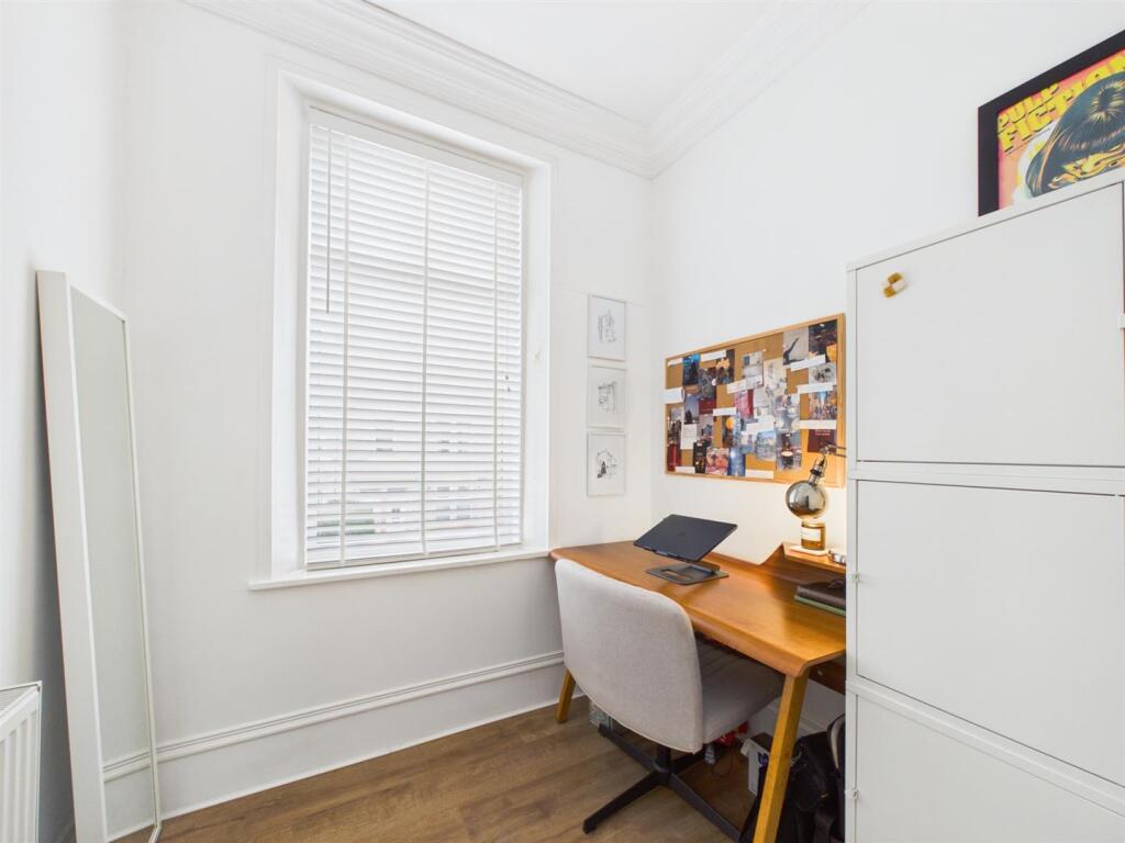 Apartment in North Tyneside, North East - More