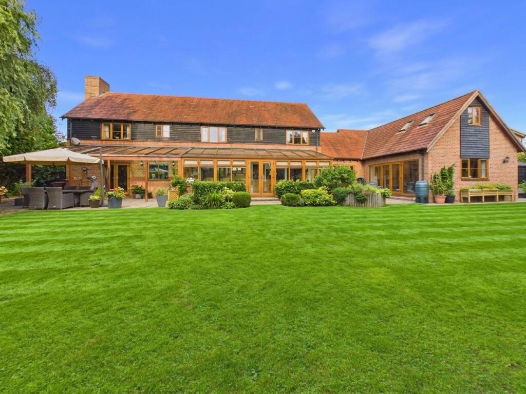 House in Tewkesbury, Churchdown - View 4