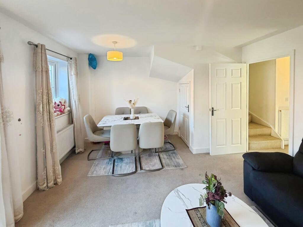 House in Peterborough - View 5