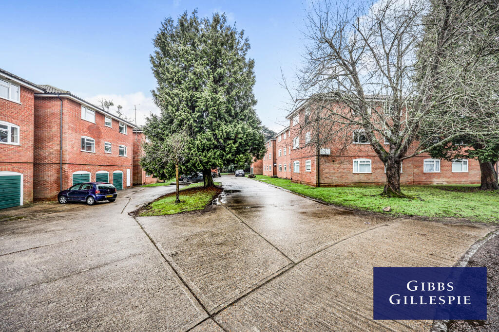 Main image of property: Cobblers Close, Farnham Royal, SL2