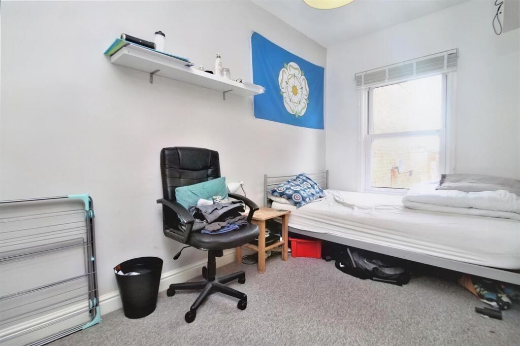 Apartment in Birmingham, Harborne - More