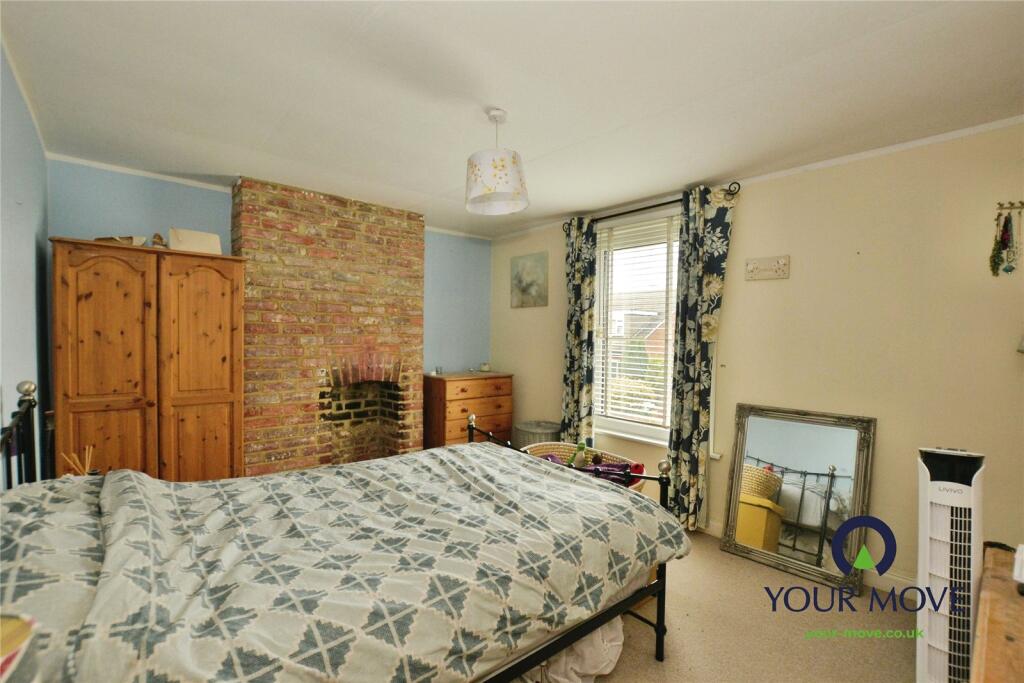 House in Tonbridge - More