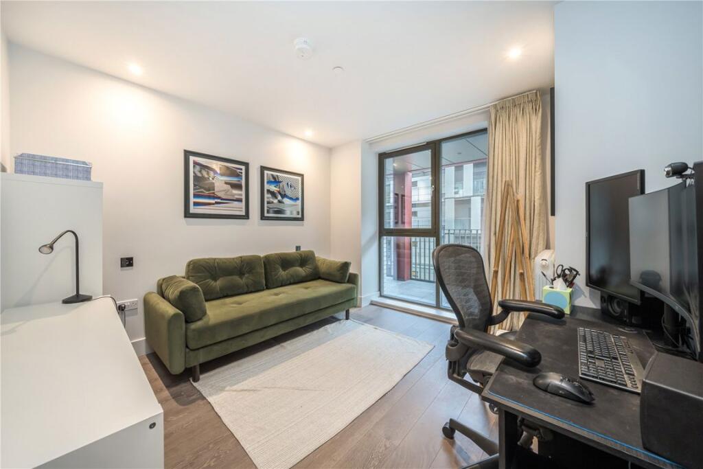 Main image of property: Windsor Square, Greenwich