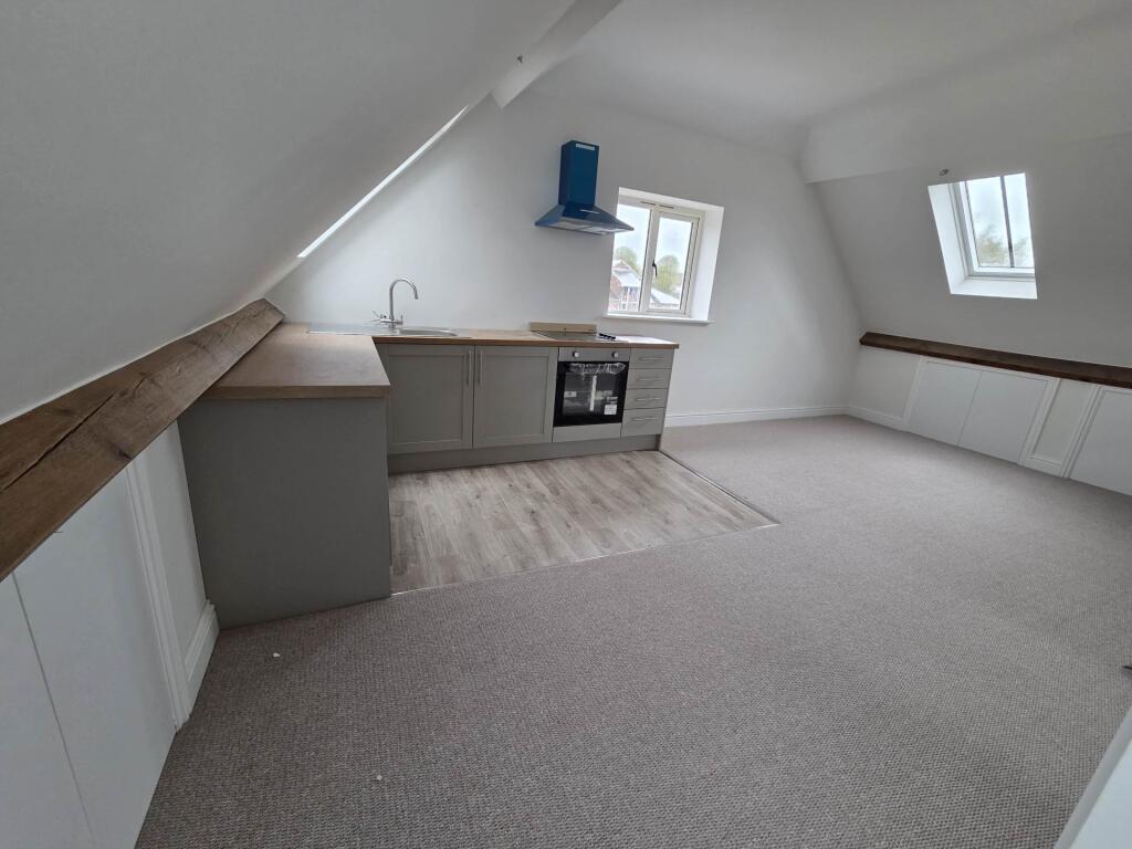 Apartment in Swindon - View 4