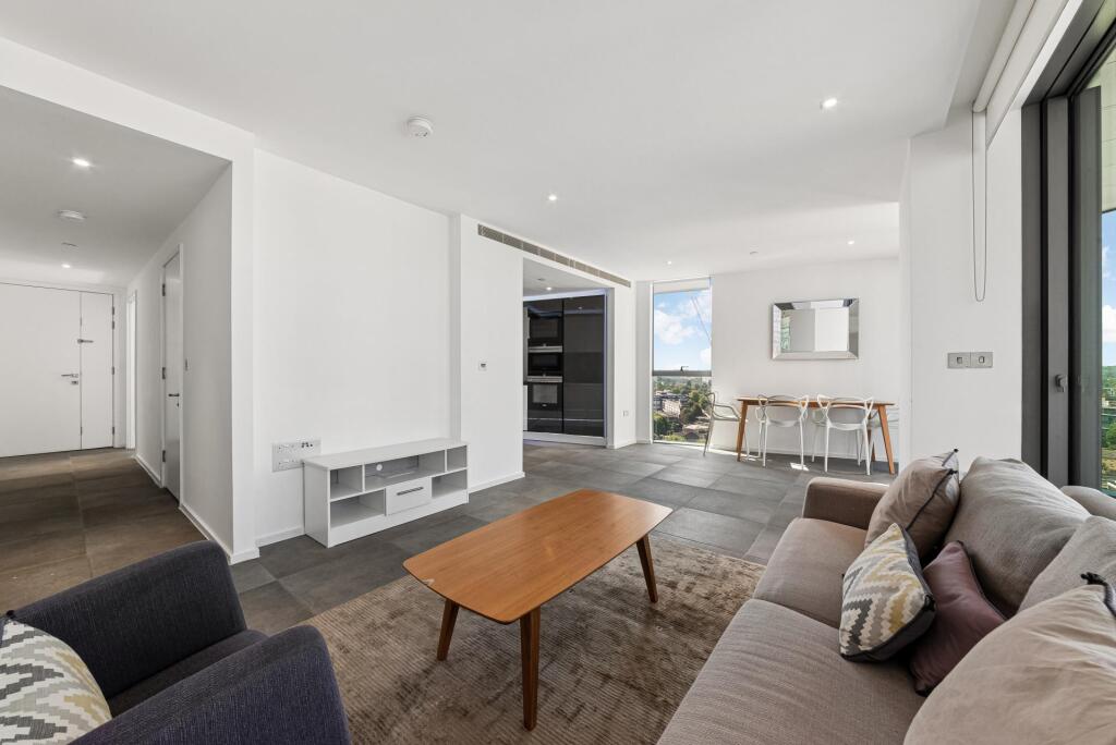 Apartment in London - More