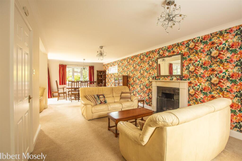 House in Sevenoaks, St John's - View 2