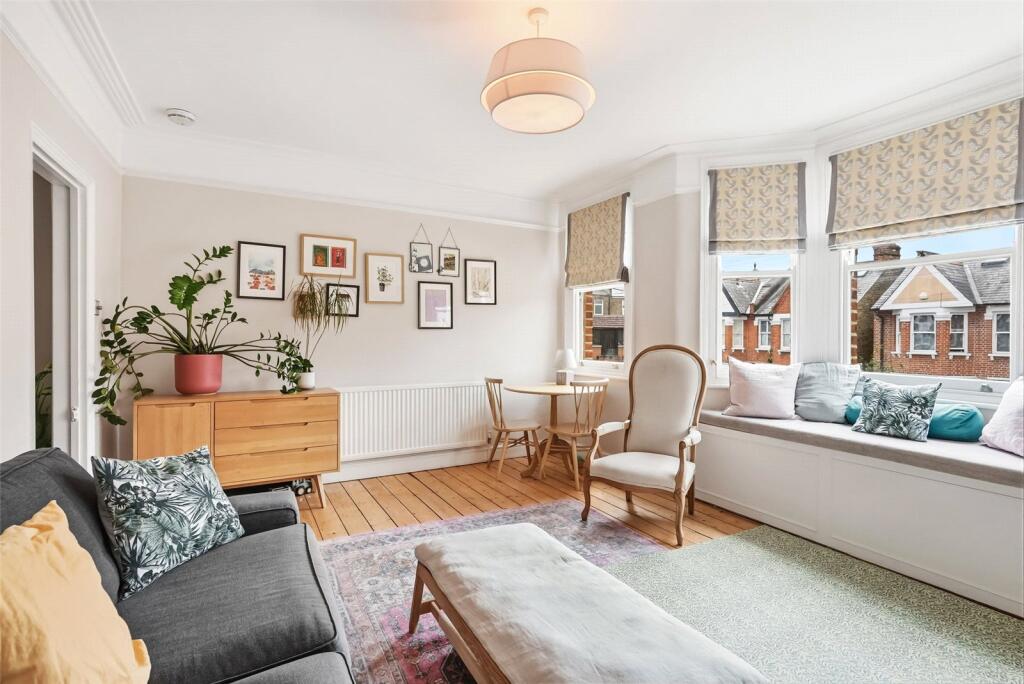 Apartment in Twickenham - View 3