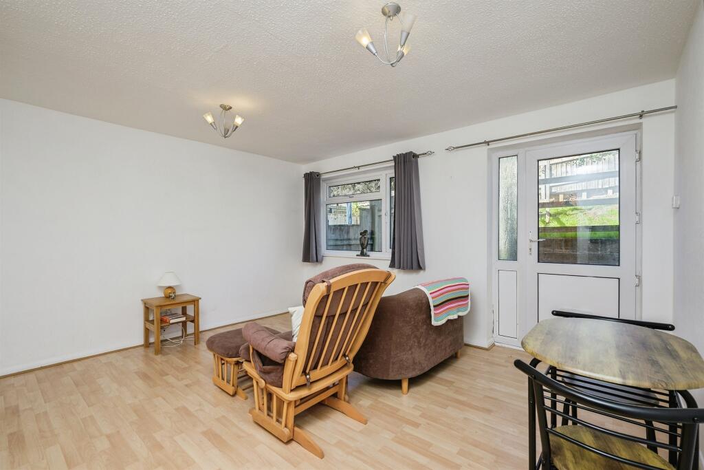 House in Plymouth - View 5