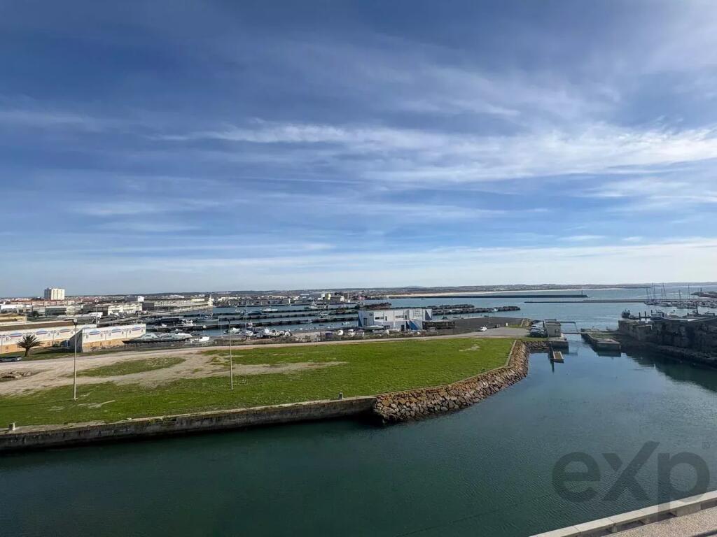Main image of property: Leiria, Peniche