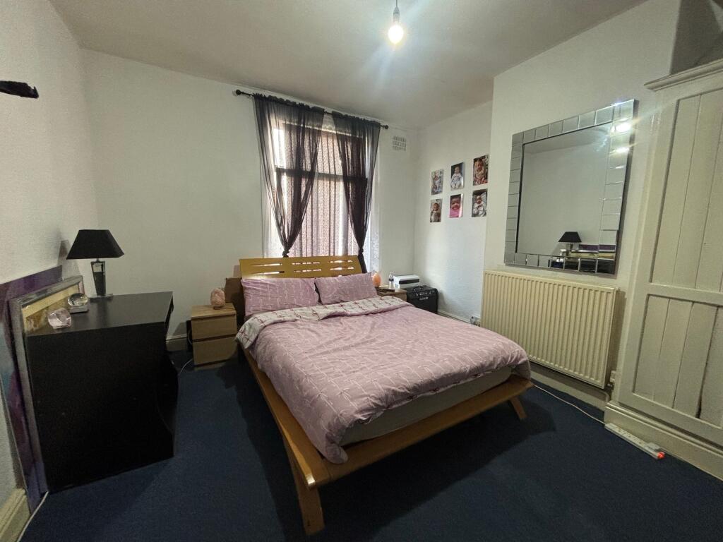 House in Leeds - View 4