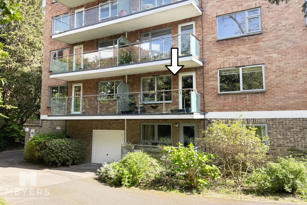 Apartment in Bournemouth, Alder Hills, Poole - View 6