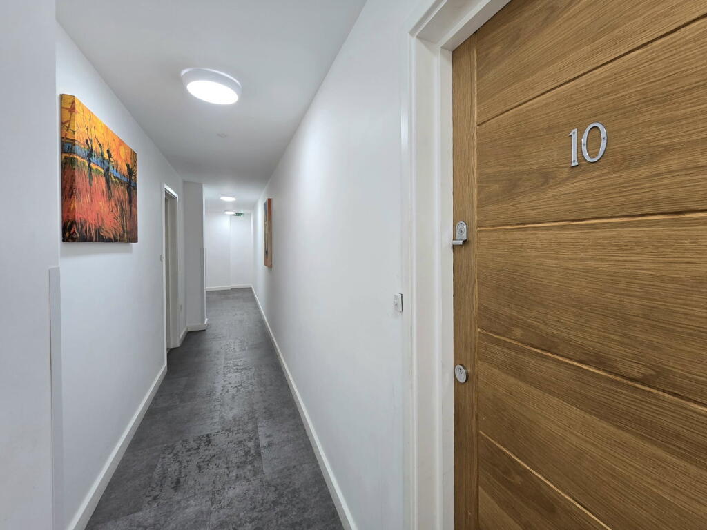 Main image of property: Park House Apartments, 88-102 Kingsley Park Terrace, Northampton, NN2 7HJ