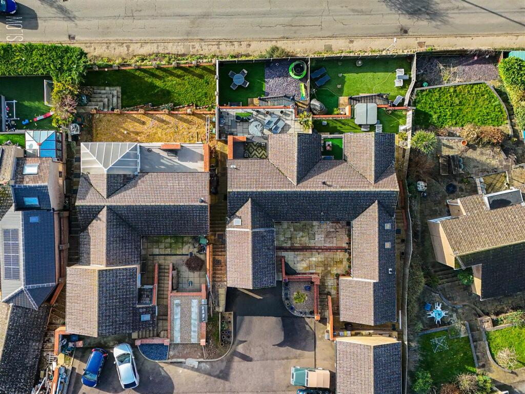 House in Market Harborough, North Northamptonshire - View 4