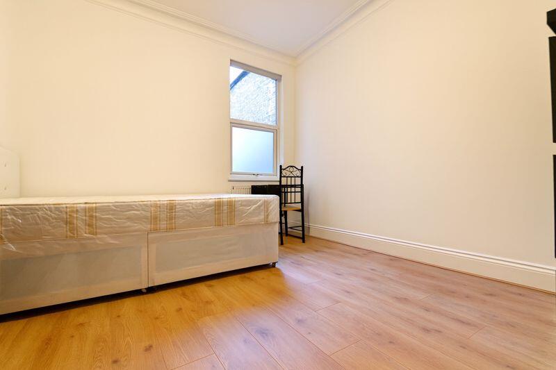 Main image of property: Double Room in Wood Green N22