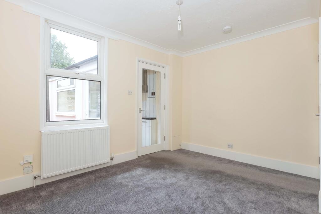 House in Worthing, Broadwater - View 2