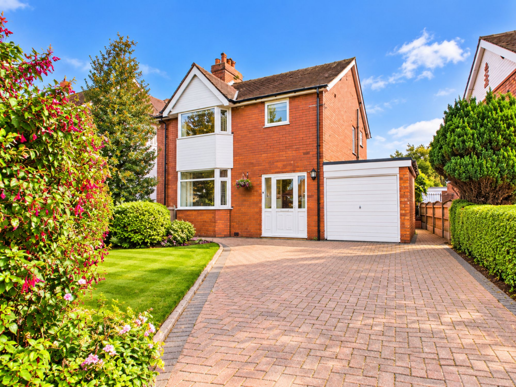 3-bed semi-detached on Yew Tree Road, Ormskirk, L39, £325,000