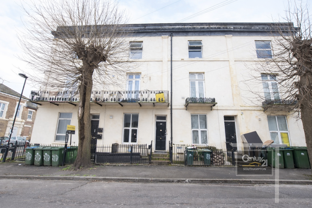 Main image of property: |Ref: R212851|, Cranbury Avenue, Southampton, SO14 0LR