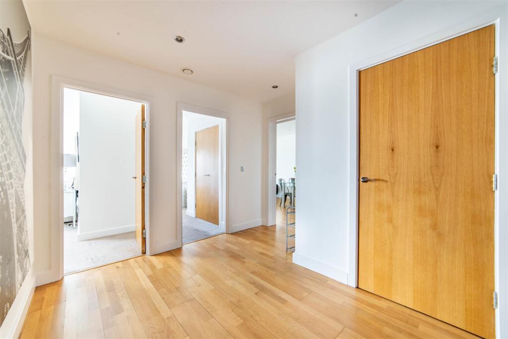 Apartment in Newcastle upon Tyne - View 4