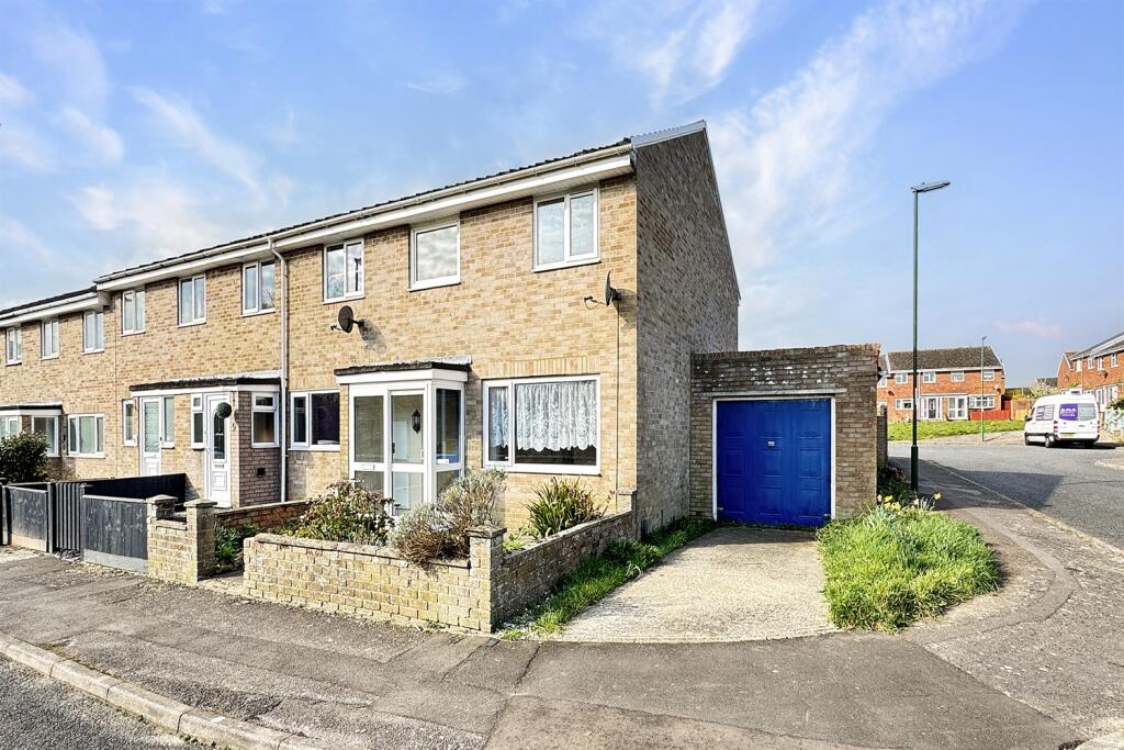 Main image of property: 3 bedroom End Terrace House in Chichester